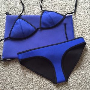 Authentic triangl bikini
