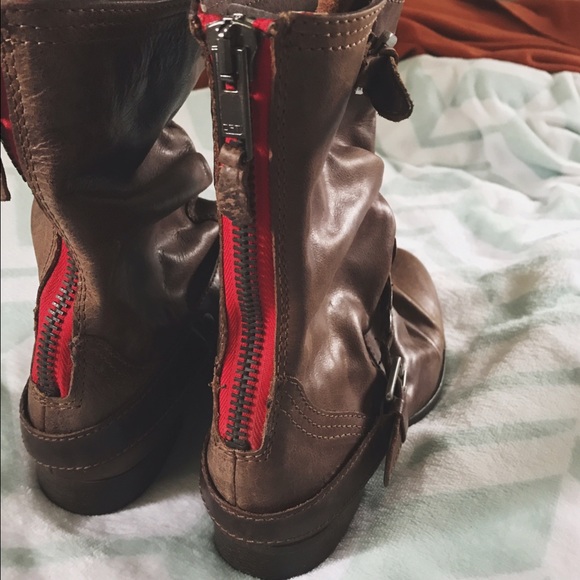 Steve Madden Brown Boots - Picture 3 of 4