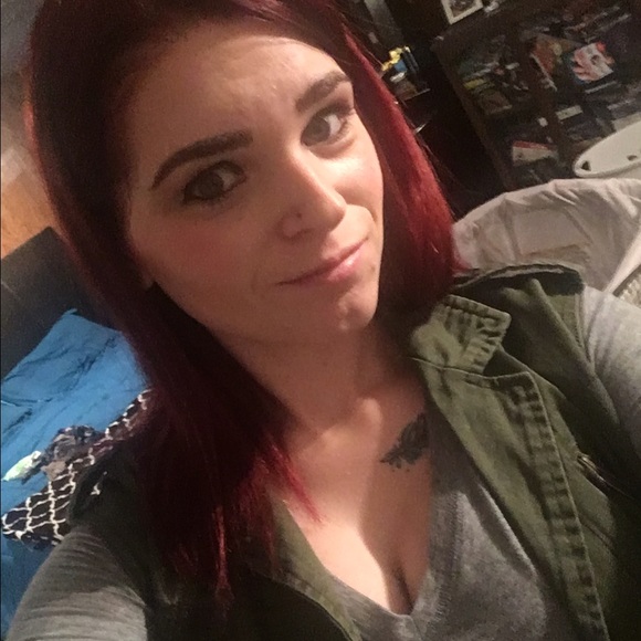 Meet your Posher, Amber