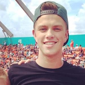 Meet your Posher, Austin