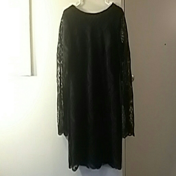 Alexia Admor black lace backless dress