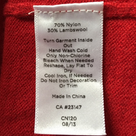 ‼SOLD‼ ☀CLEARANCE☀ Pretty seasonal sweater - Picture 4 of 4