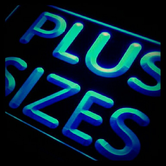 Women's Plus Sizes - Picture 1 of 1