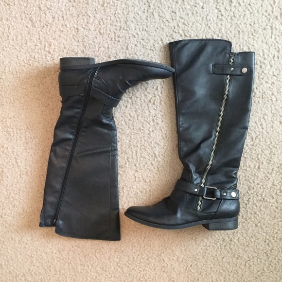 Black Rampage Boots