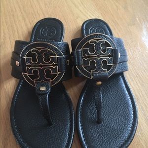 Ladies thong sandals