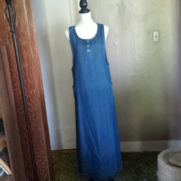 aks maxi dress