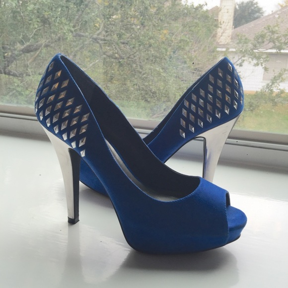 Gorgeous Guess heels! 👠💄💋