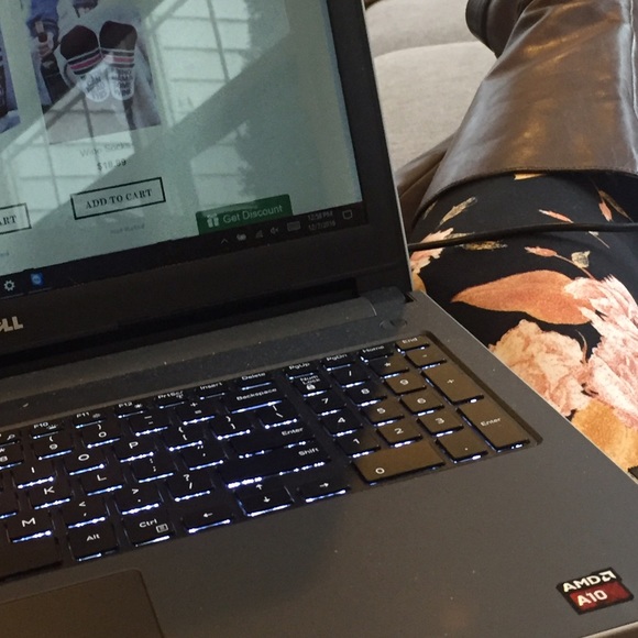 ❤️Regular & Plus size Floral Leggings!!! - Picture 2 of 3