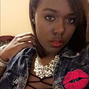 Meet your Posher, Tiffany