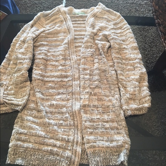 Quarter sleeved Cardigan