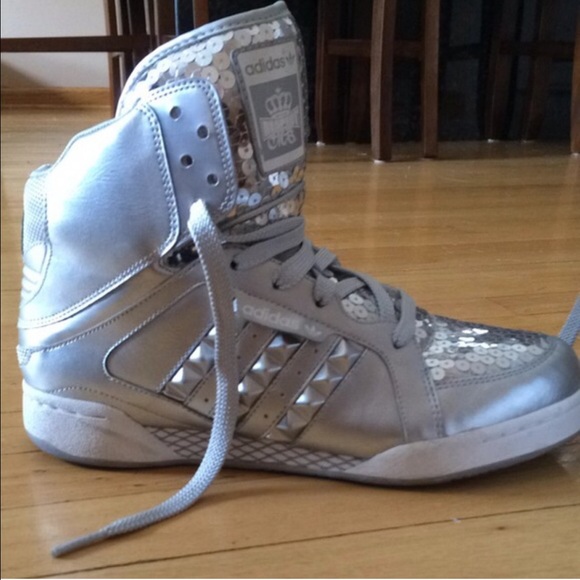 women's tennis shoes