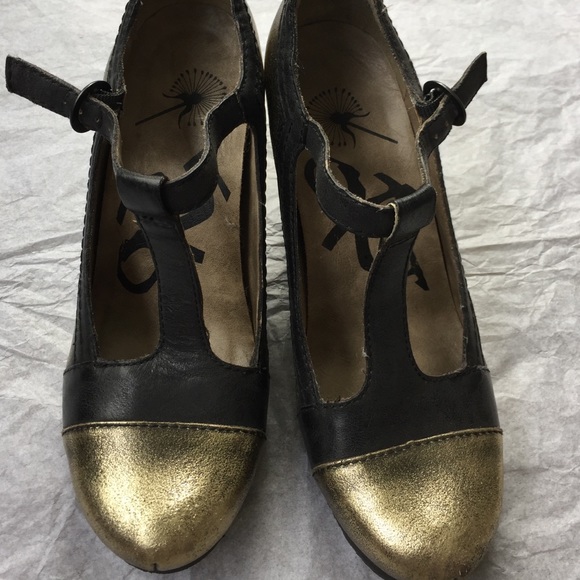 OTBT Wedge T Strap Shoes