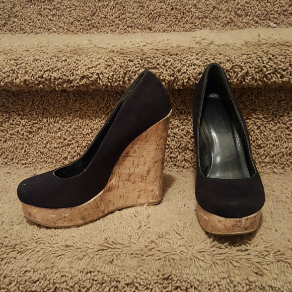 Platform round toe heels