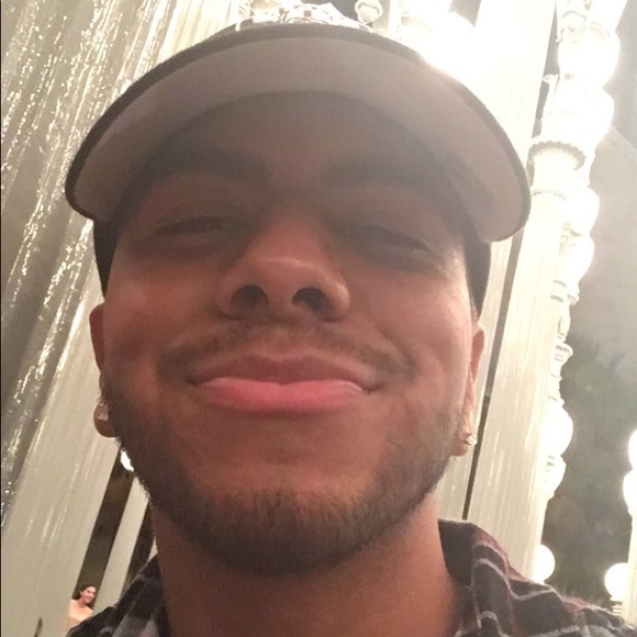 Meet your Posher, Gabe - Picture 1 of 1