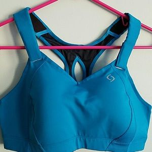Moving Comfort Juno Sports Bra - 38C