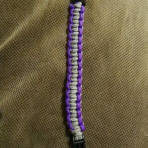 Paracord bracelet