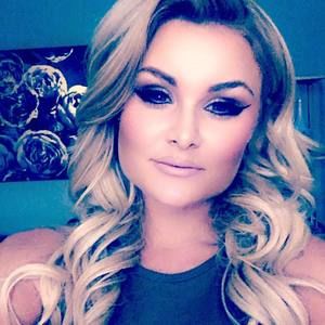 Meet your Posher, Janel