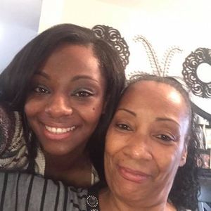 Meet your Posher, Denise