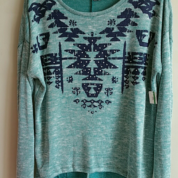 💕Beautiful Top New with tag size L. - Picture 2 of 4