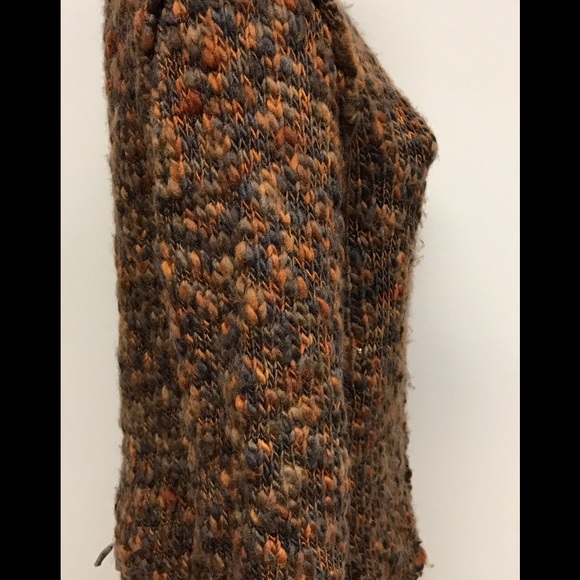 Cable knit sweater with ribbon on back - Picture 6 of 6