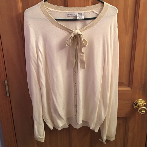 Used Beautiful Sweater Blouse.