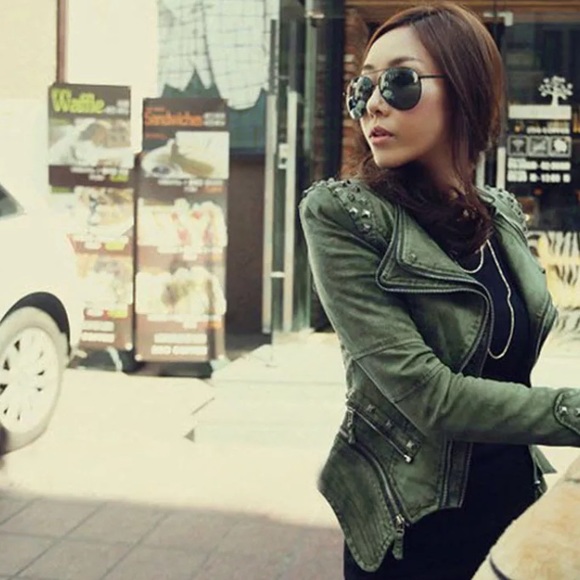 Green studded jacket - Picture 2 of 4