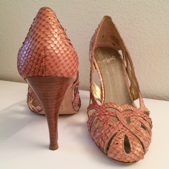 Studio 9 Python Cage Pumps 6.5 - Picture 2 of 3