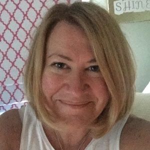 Meet your Posher, Stacy