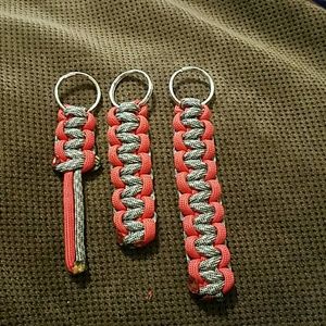 Paracord keychain