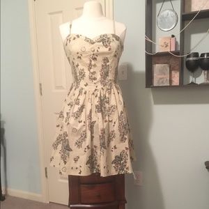 Sweet vintage dress 🌹