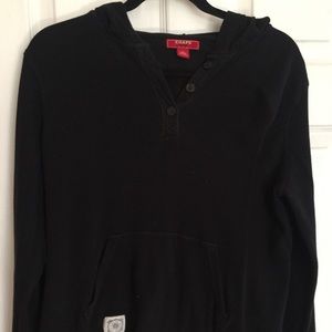 Chaps lightweight pullover knit sweatshirt.