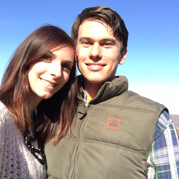 Meet your Posher, Casey