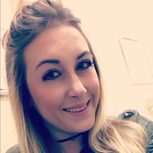 Meet your Posher, Marissa