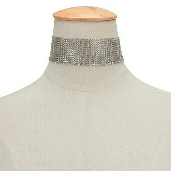 NEW! Thick Silver Sequin Choker - Picture 2 of 2