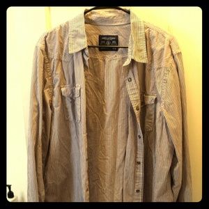 American Eagle vintage fit button down