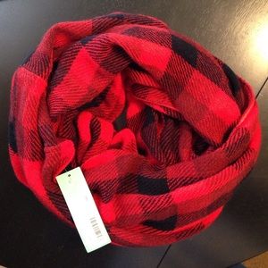 Octavia Checkered Infinity Scarf