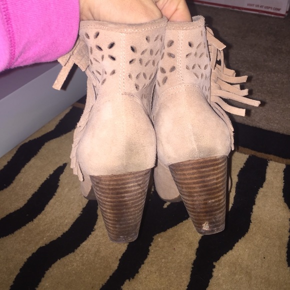 Jessica Simpson fringe booties size 8.5 - Picture 5 of 5