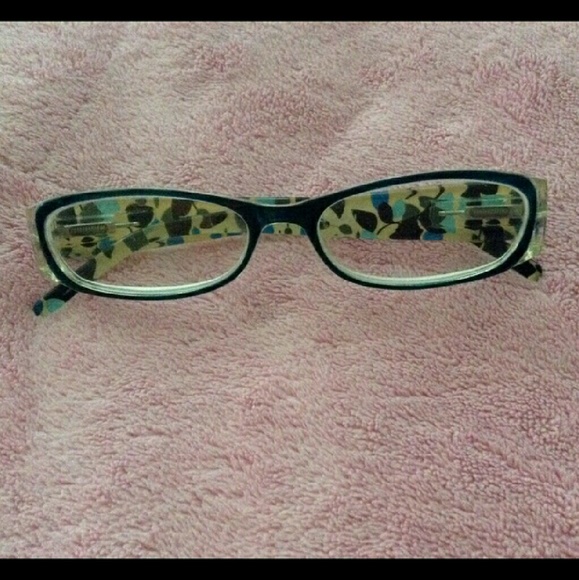 Super cute +3.00 reading glasses