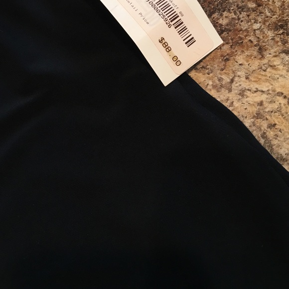 💕Amazing Deal💕Joseph Ribkoff Tank. NWT - Picture 2 of 2