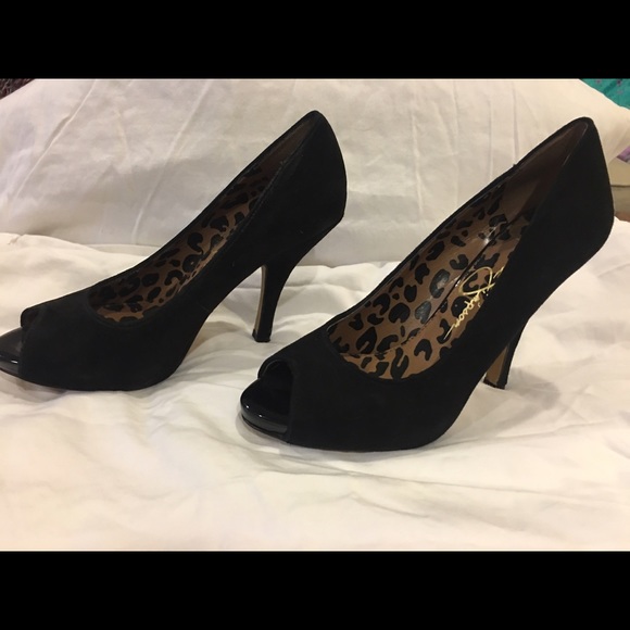 Never worn Jessica Simpson pumps. NWOT - Picture 4 of 4