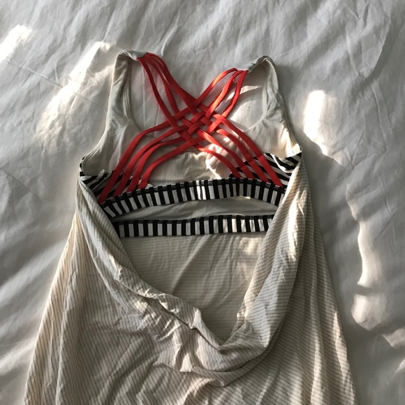 Lululemon open back top with padded bra