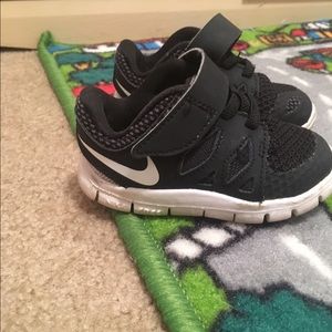 Gently used toddler Nike sneakers