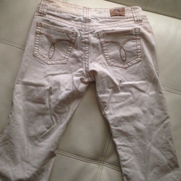 Off white colored capris - Picture 3 of 4