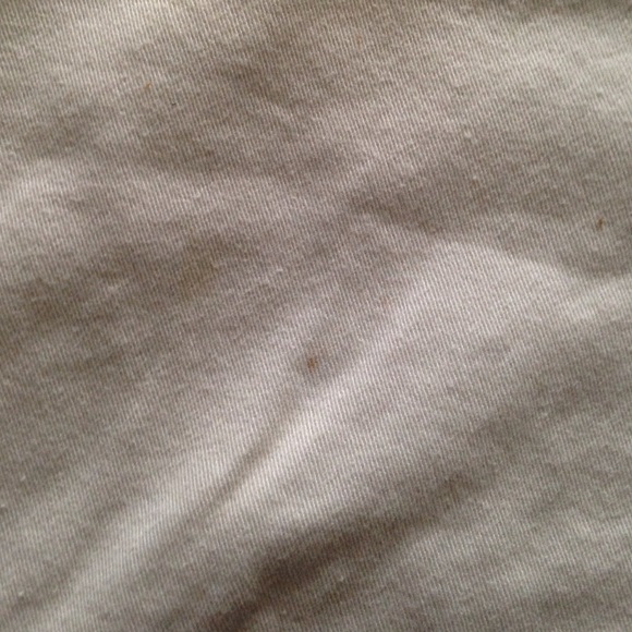 Off white colored capris - Picture 4 of 4