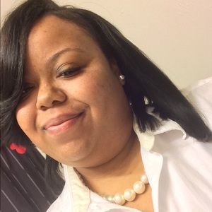 Meet your Posher, Sierra