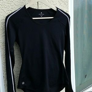 Athleta active long sleeve shirt