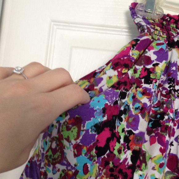 🎶GIFTED PRINT SKIRT SMALL🌈 - Picture 3 of 4