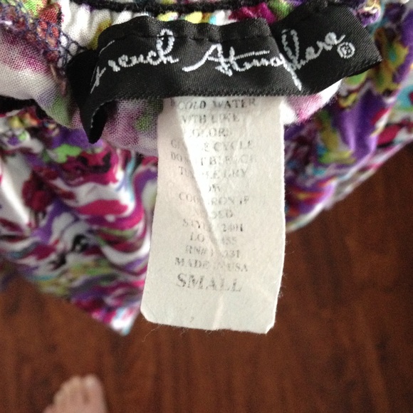 🎶GIFTED PRINT SKIRT SMALL🌈 - Picture 4 of 4