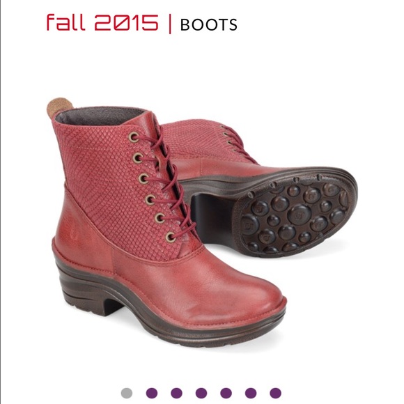 New in box Bionica Red Roker Boot