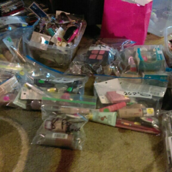 Makeup bundles